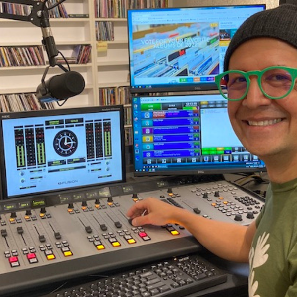 Guest DJ: Leo Espinosa Full Session and Music for Drawing Playlist